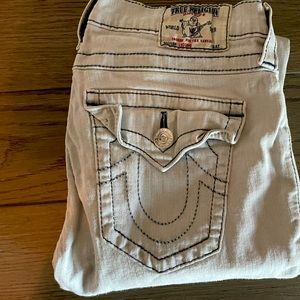 Women’s size 31 true religion stretchy legging jeans.